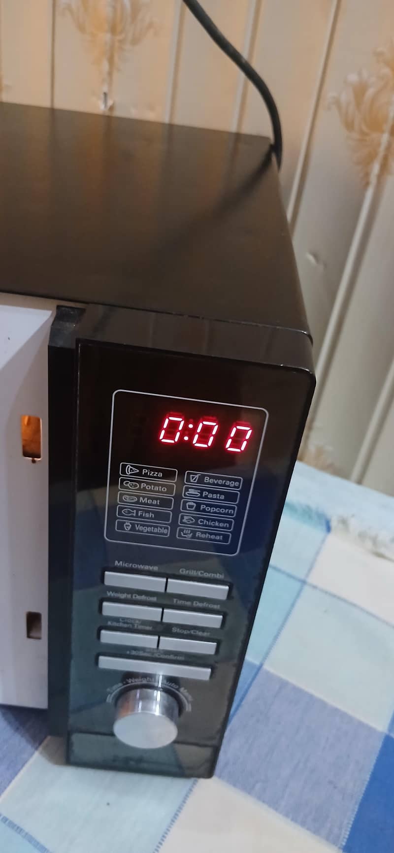 Dawlance microwave 3
