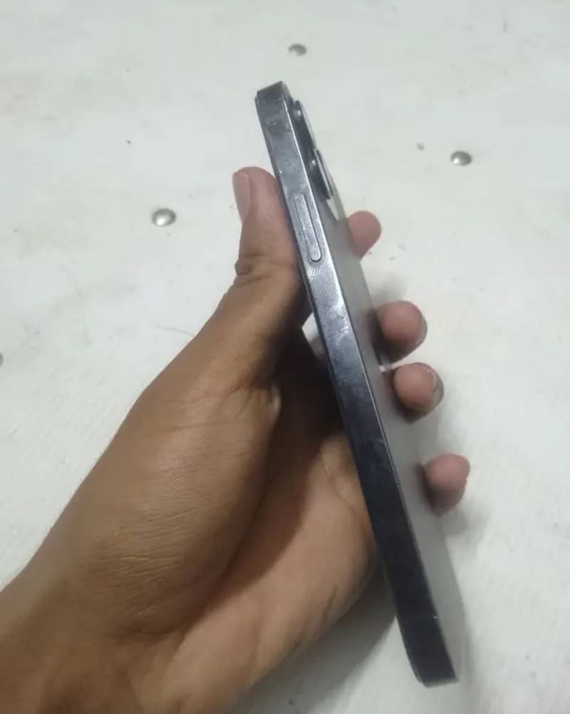 Apple iPhone 12 Pro 1