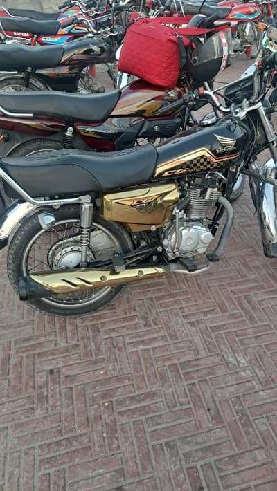 Honda cg 125 special edition gold model 2024/2025