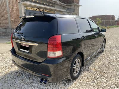 Toyota Wish 2006 ( Sunroof)