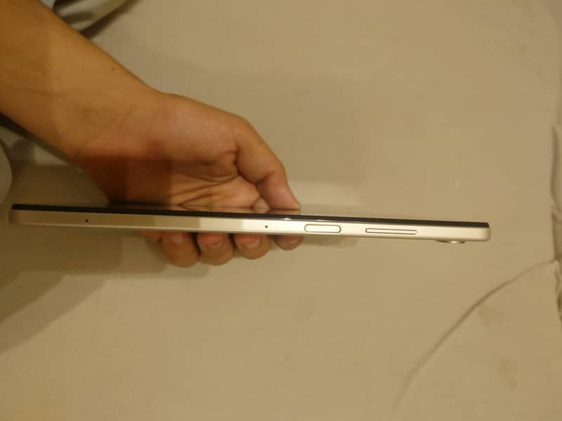 NTTdocmo d tab 5