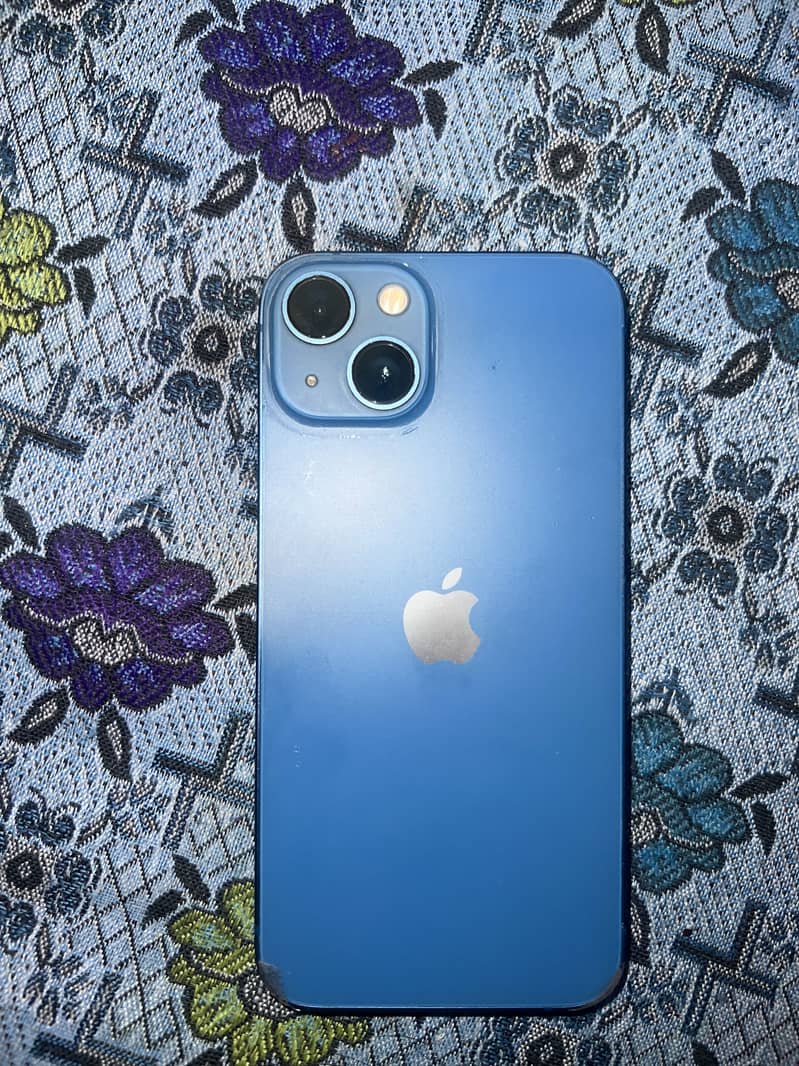 Apple iPhone 13 5