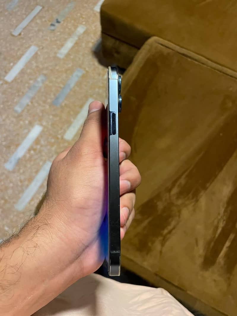 iphone 12 pro max 1