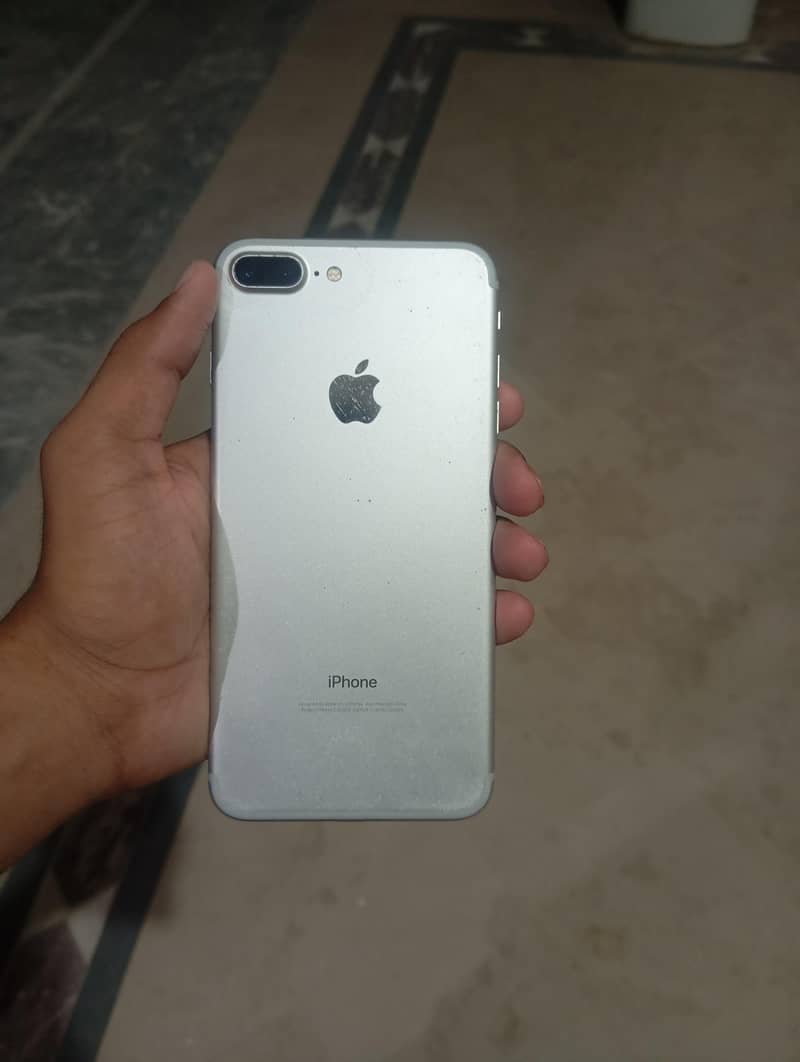 Apple iPhone 7 Plus 0