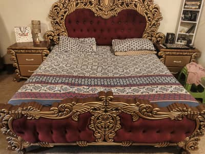Jhaez ka new furniture available for sale 5 months uesd