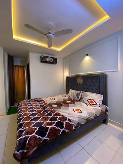 Falt in islamabad for daily basis luxury apartment islamabad E11