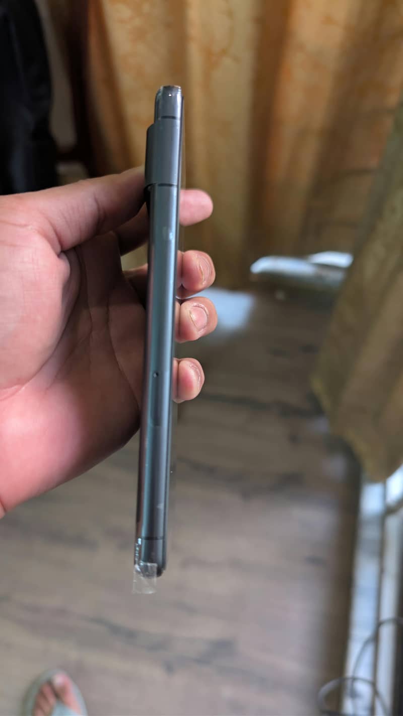Google Pixel 7 4