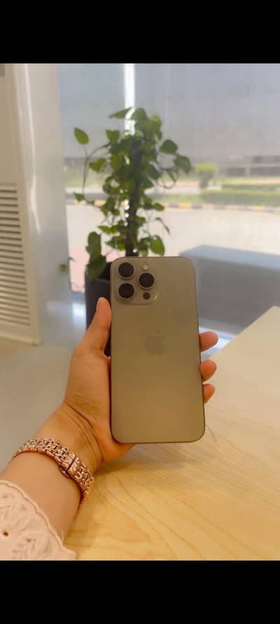 Apple iPhone 15 Pro Max