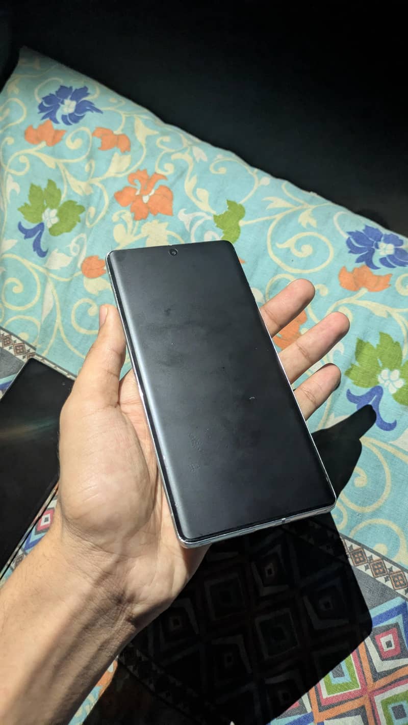 Google Pixel 7 Pro 10