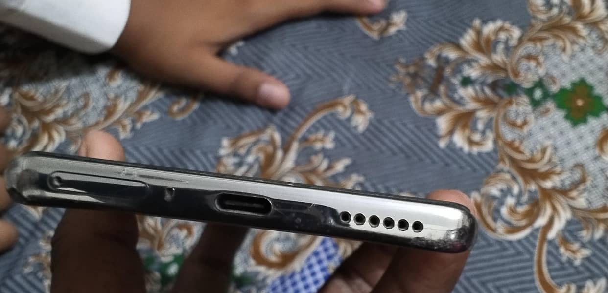 Tecno CAMON 40 Pro 1