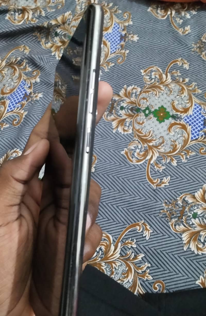 Tecno CAMON 40 Pro 3