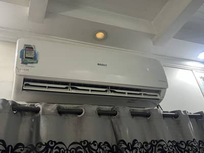 orient inverter 1.5 ton good condition