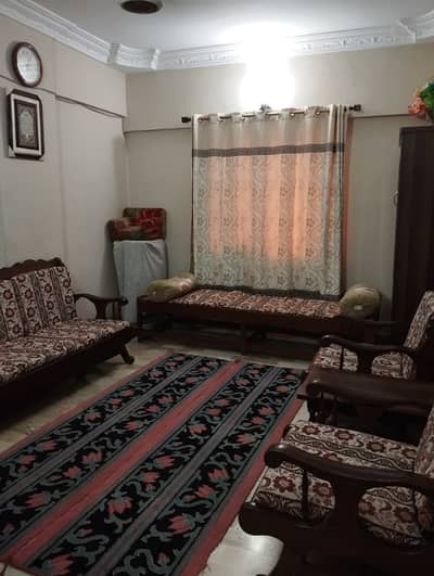 1 FLOOR FLAT FOR SALE IN GULSHAN E IQBAL 13D2