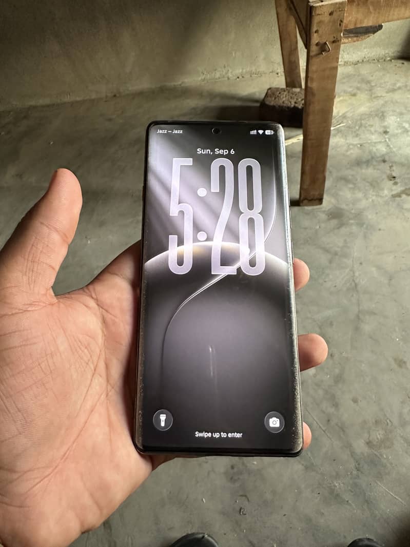 Tecno CAMON 40 Pro 1