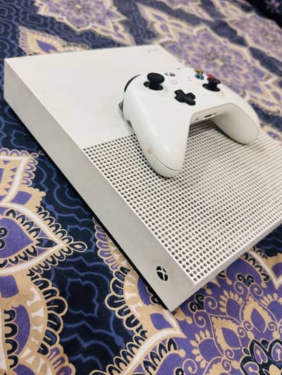 Xbox One S - 1 TB