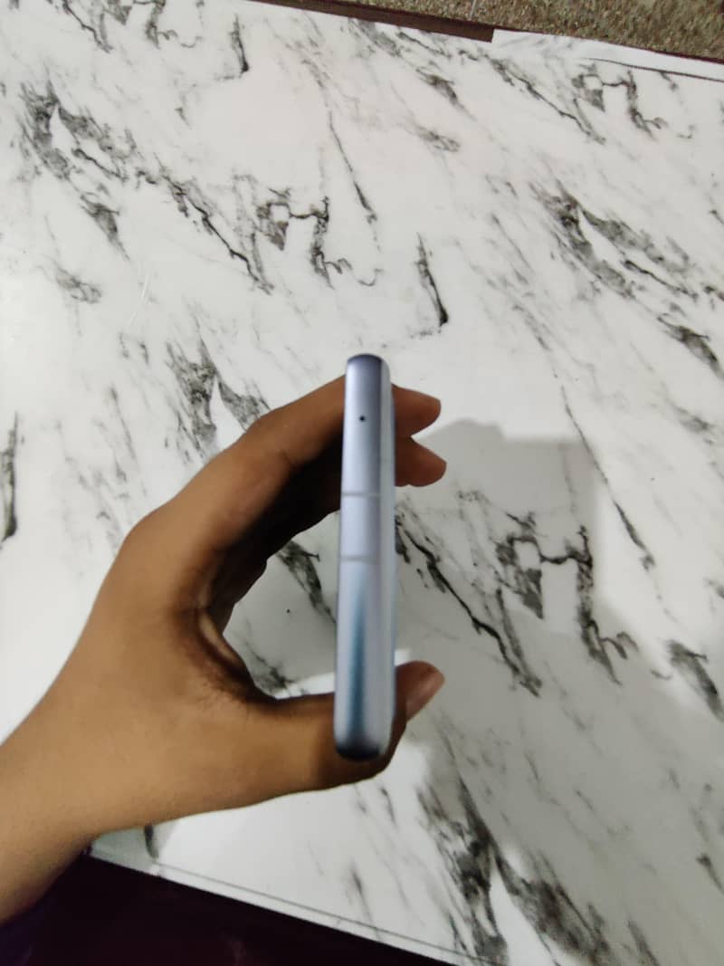 Google Pixel 7a 4
