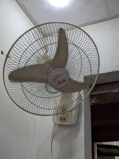 1 GFC or 1 pak fan
