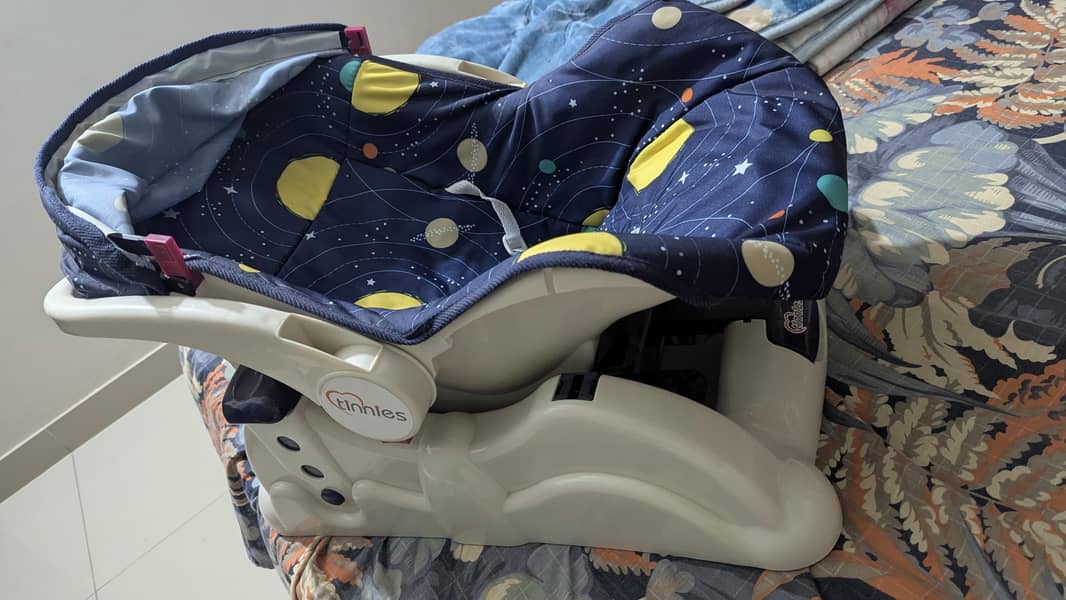 carry cot plus swing 0