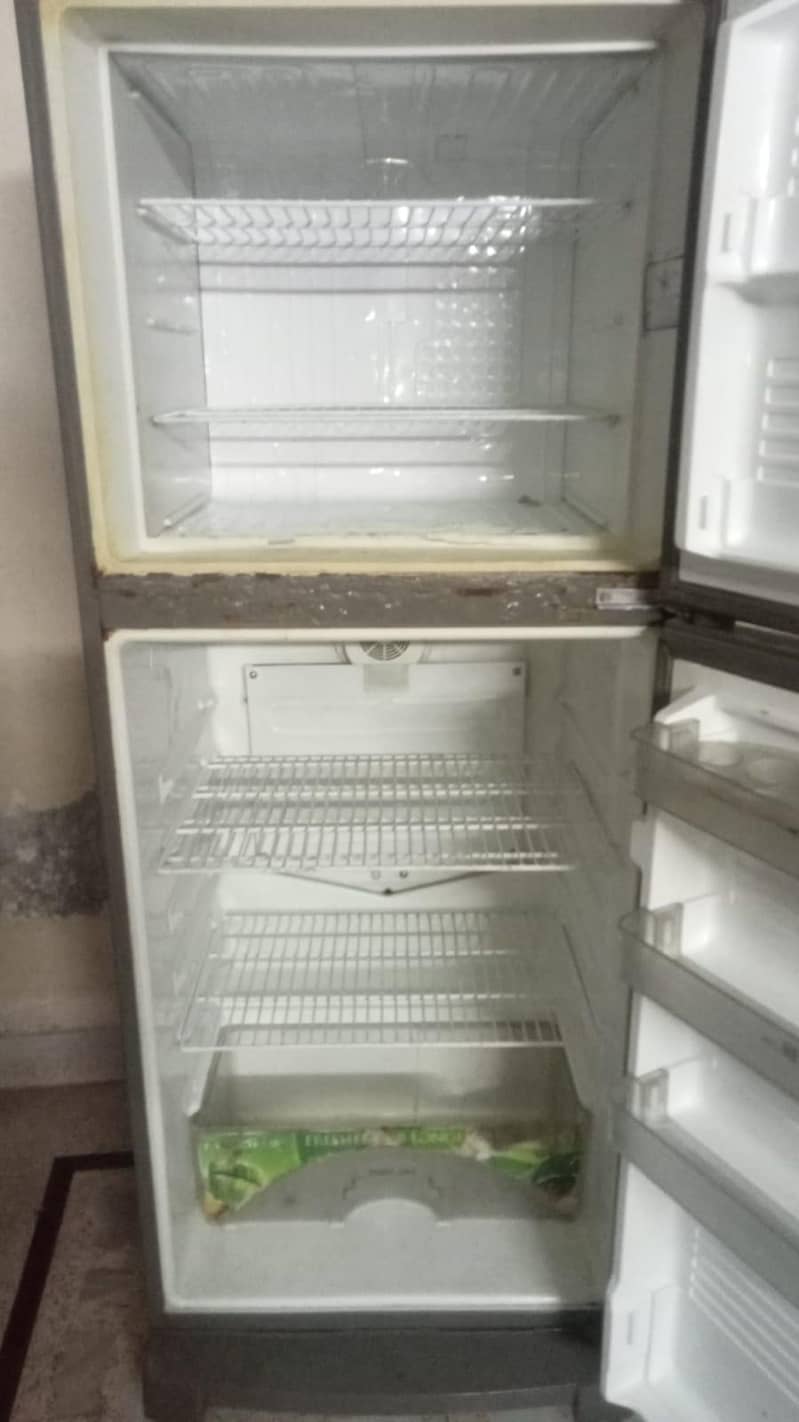 Dawlance fridge 3