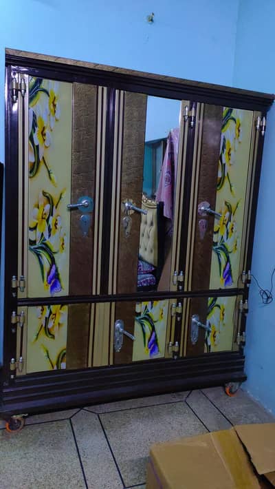 3 Door Steel Wardrobe – New Condition