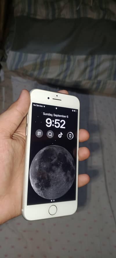 Apple iPhone 8