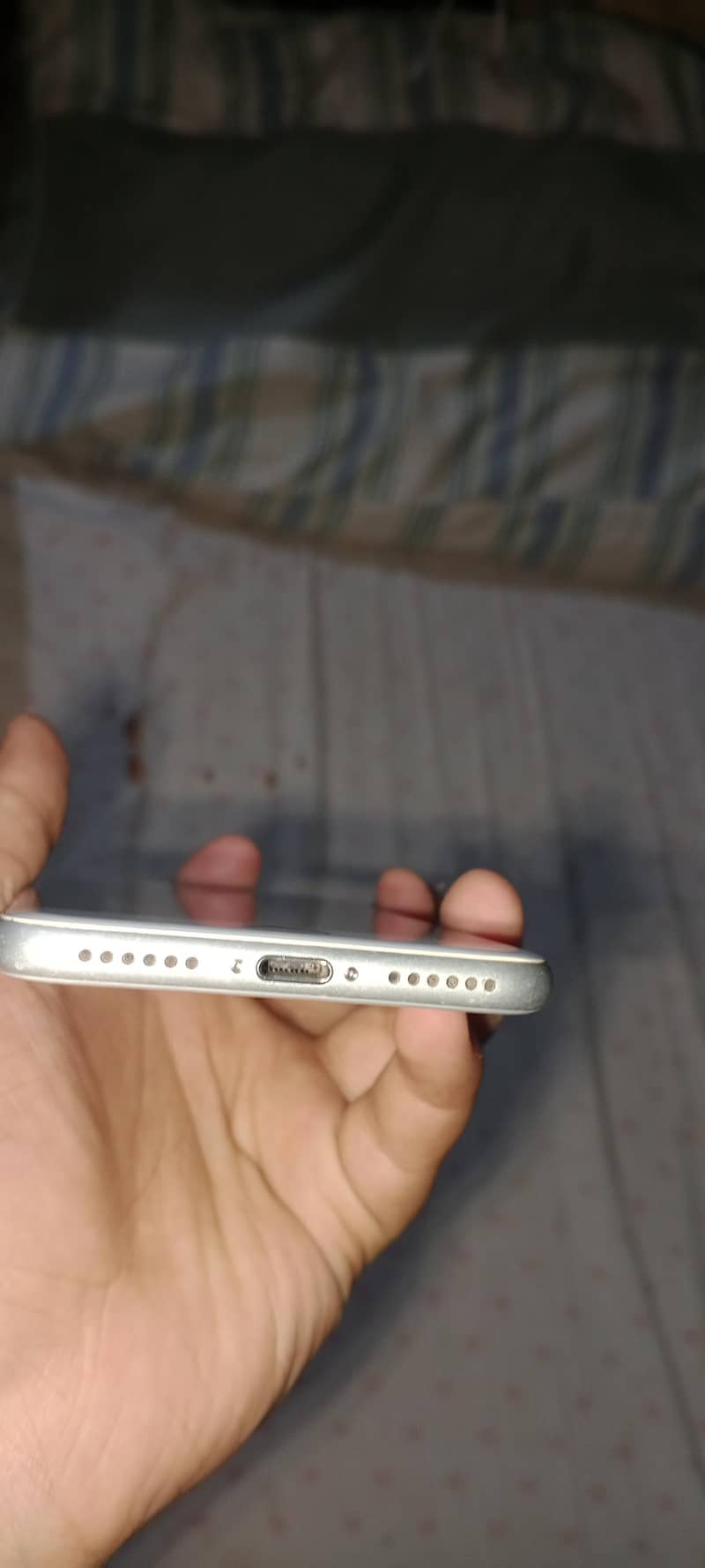 Apple iPhone 8 1