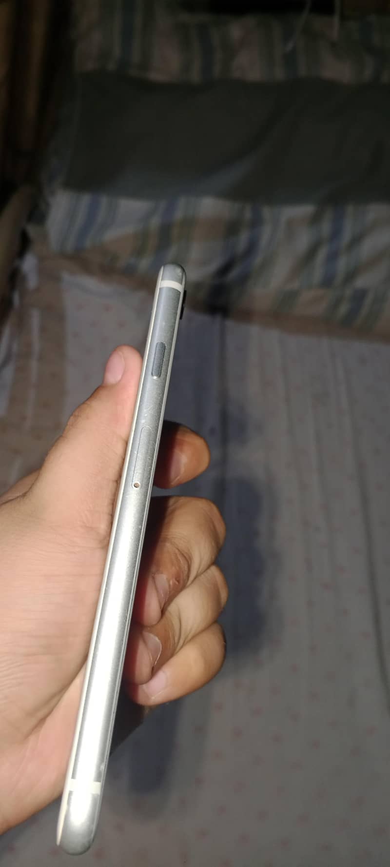 Apple iPhone 8 4