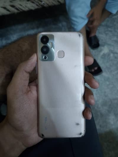 Infinix Hot 12 Play