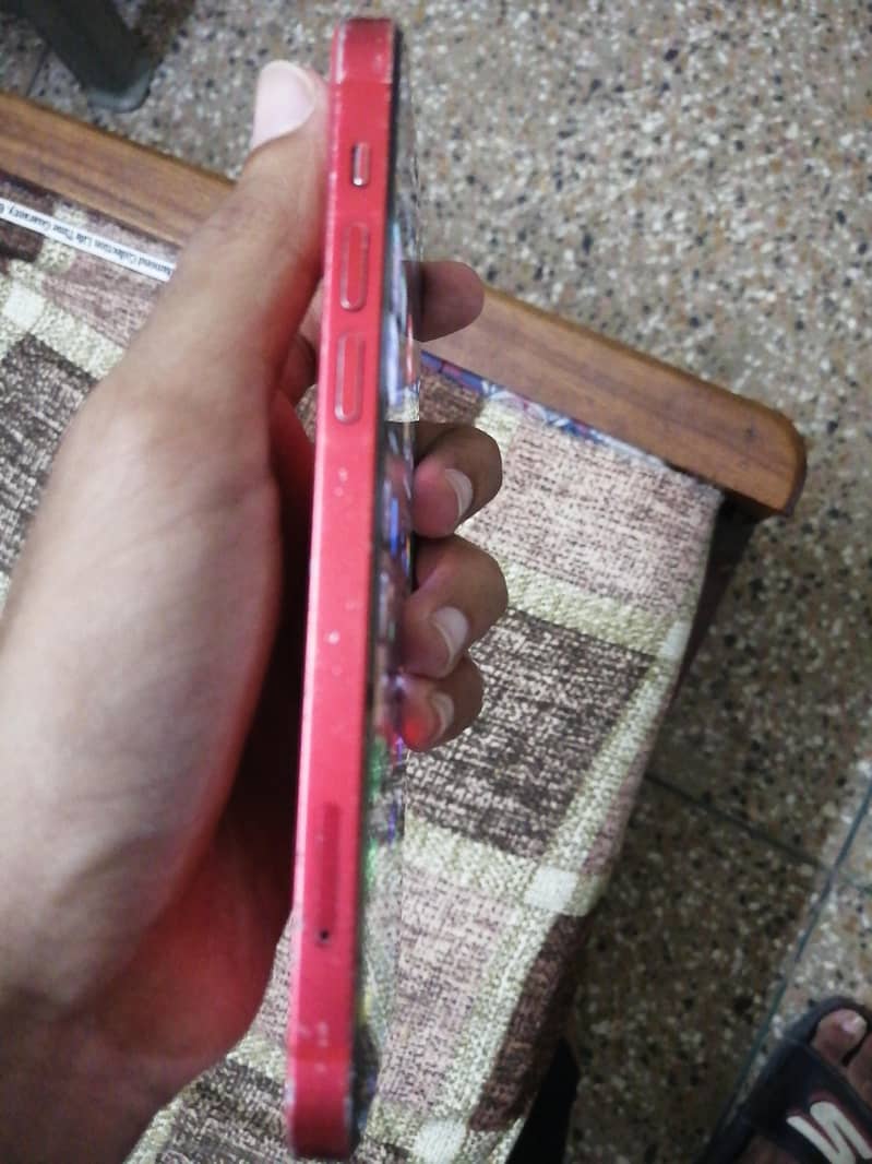 Apple iPhone 12 3