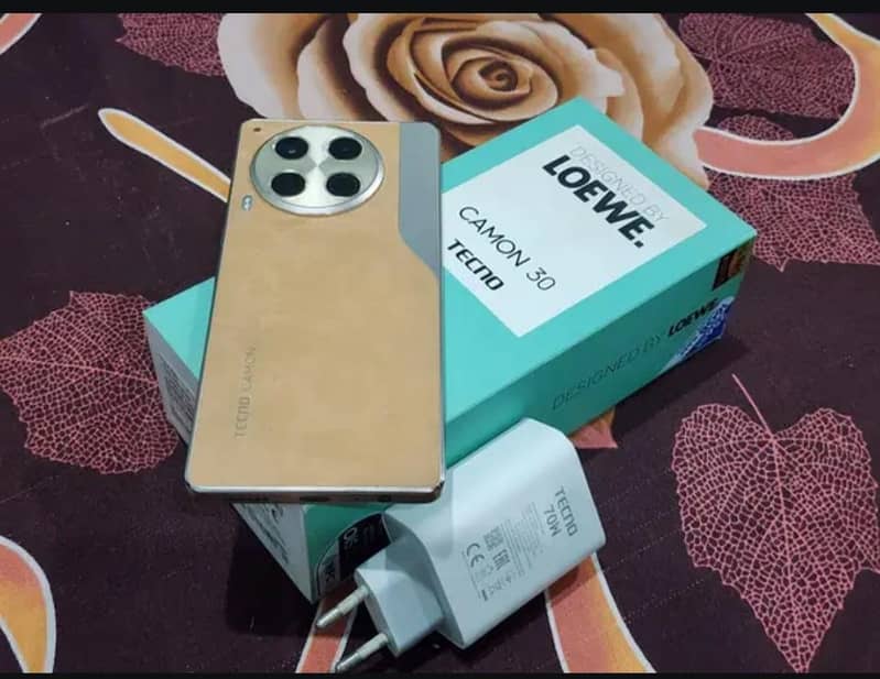 Tecno CAMON 30 4