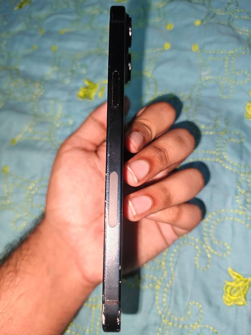 Apple iPhone 15 plus 7