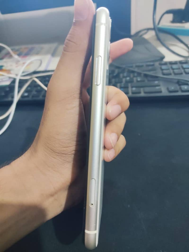 Apple iPhone 11 2