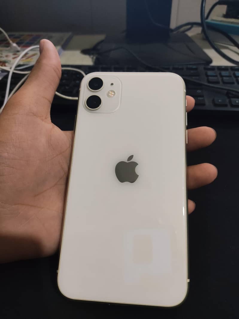 Apple iPhone 11 3