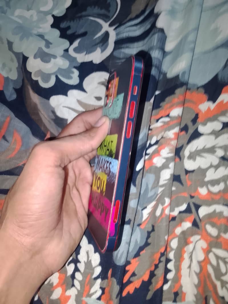 Apple iPhone 12 1