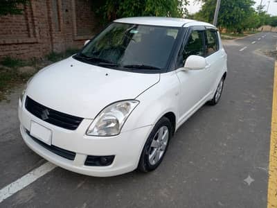 Suzuki Swift DLX 1.3 Navigation Total Janven Conditions 2015