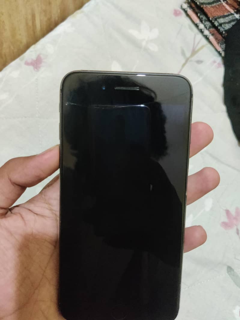 Apple iPhone 8 Plus 5