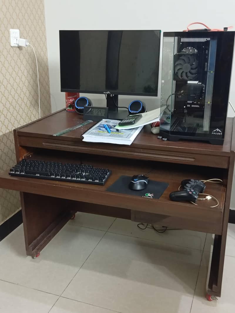 Computer Table 3