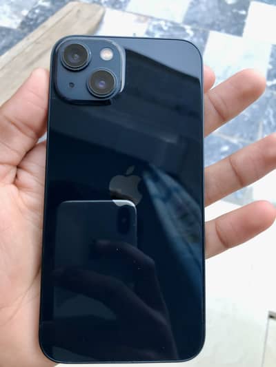 Apple iPhone 13