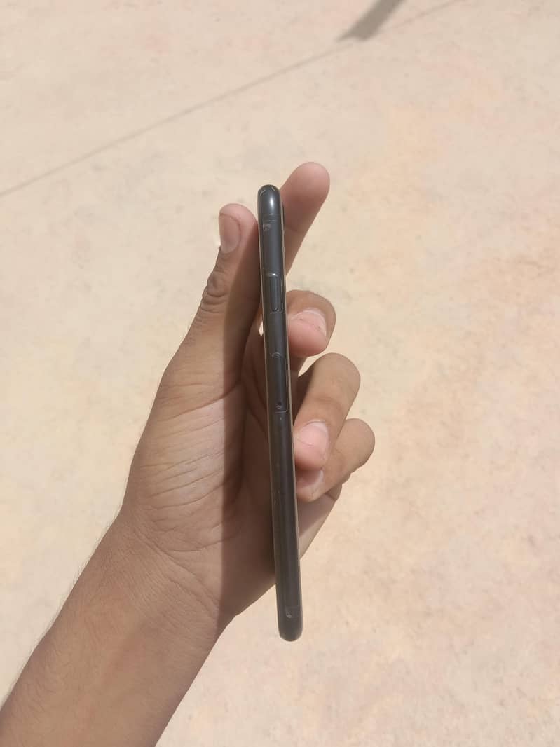 Apple iPhone SE 6