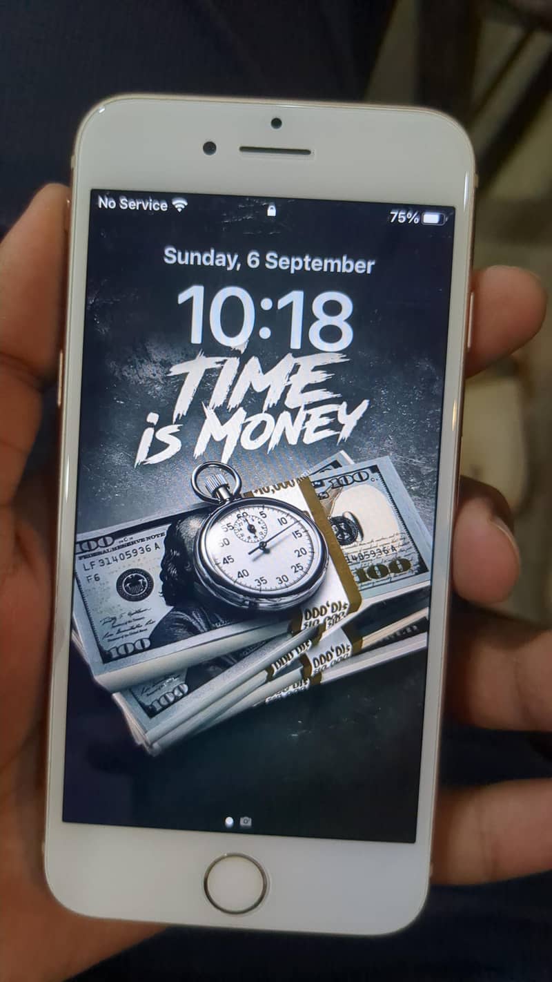 Apple iPhone 8 1