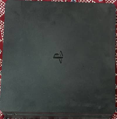 Playstation 4 Slim (500 GB)