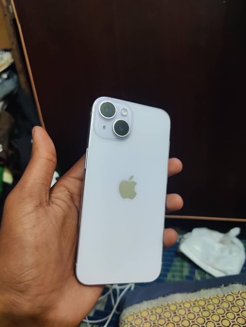 Apple iPhone 14 4