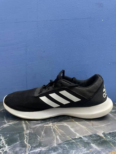 ADIDAS Coreracer  US 7 | EU 40