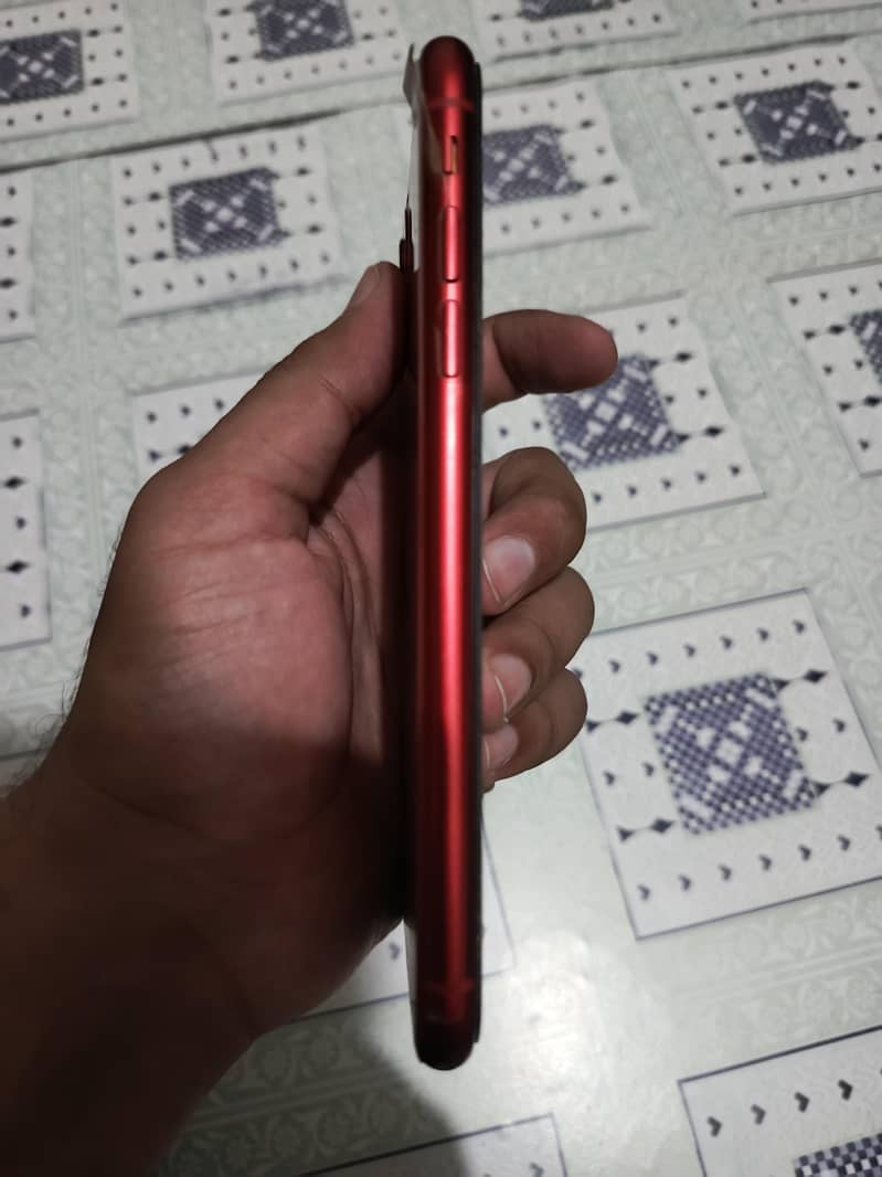 Apple iPhone 11 7
