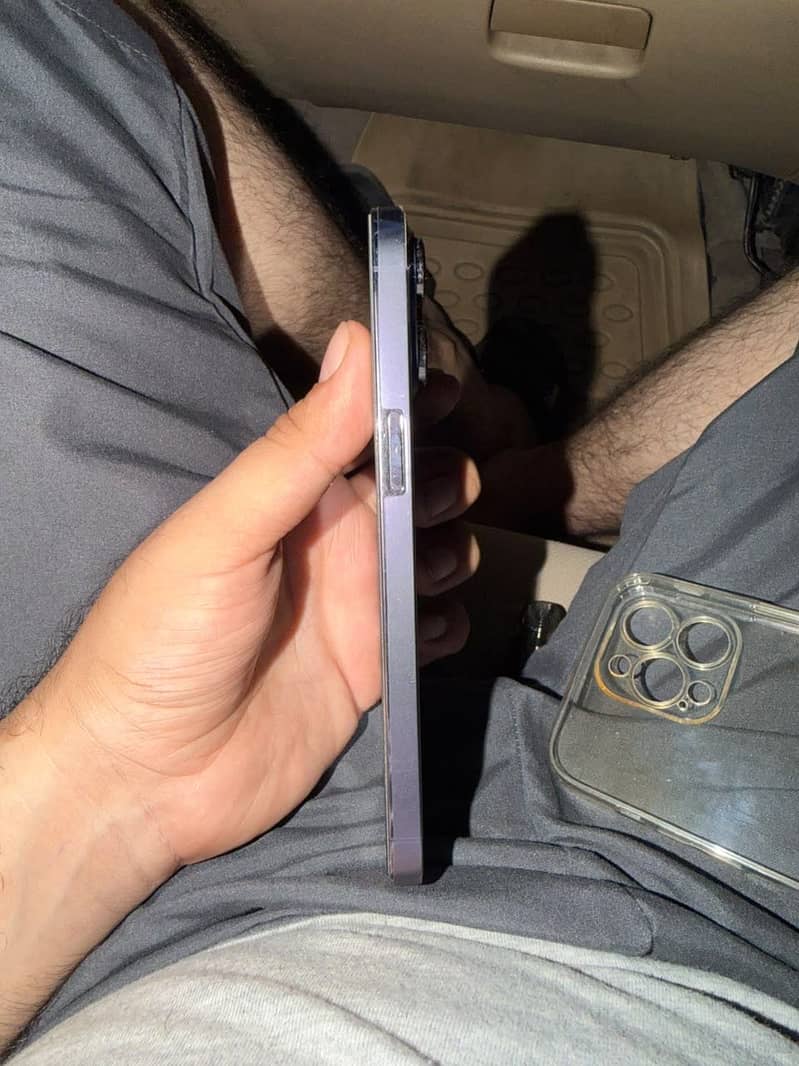 Apple iPhone 14 Pro Max 2