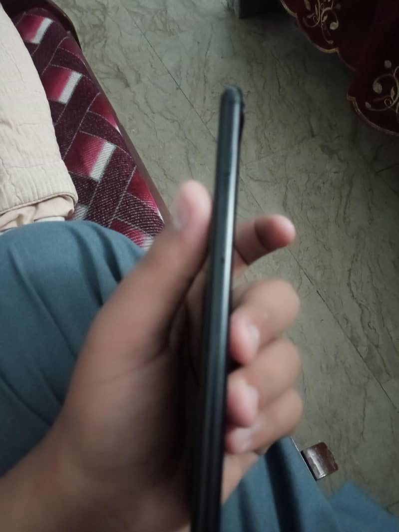 Apple iPhone 7 Plus 2