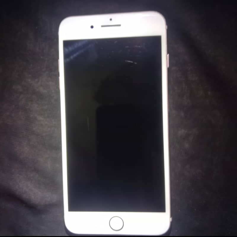 Apple iPhone 7 Plus 1