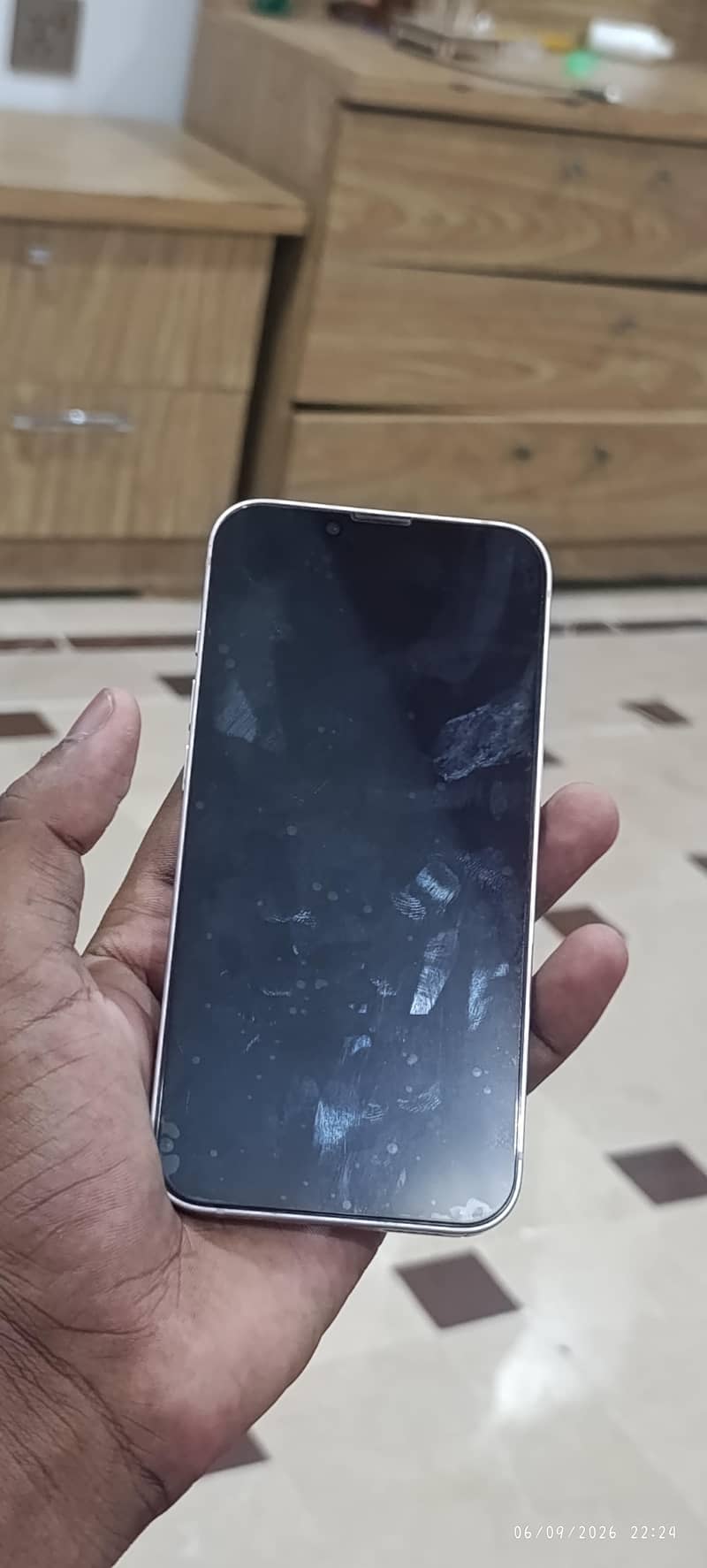 Apple iPhone 13 1
