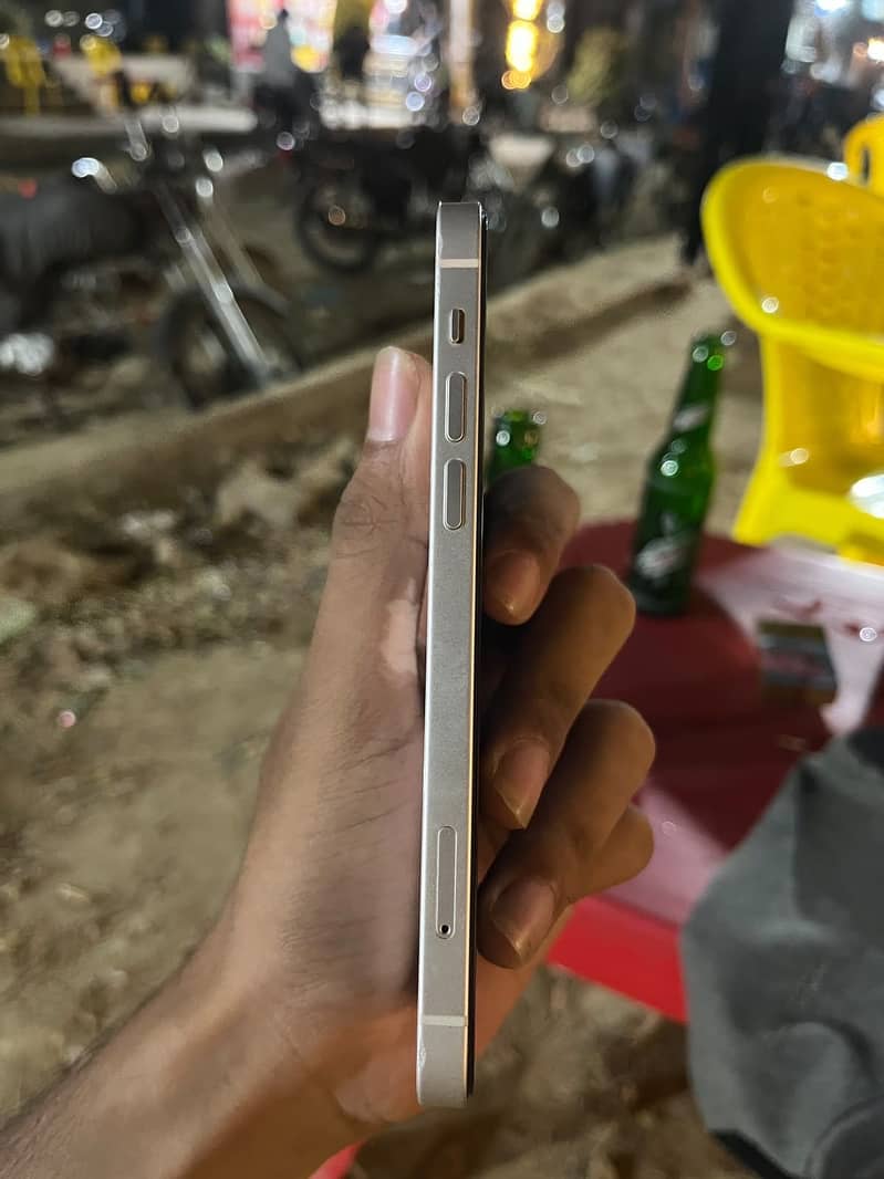 Apple iPhone 12 2