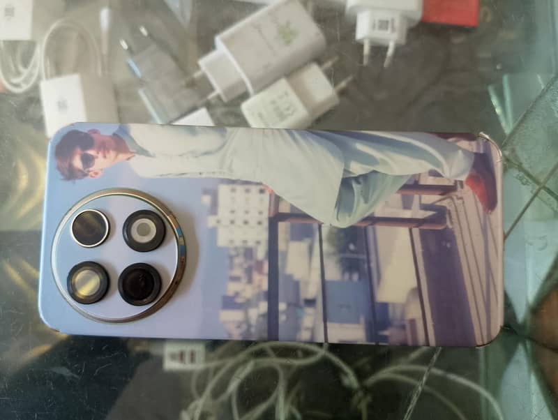 Tecno SPARK 30 Pro 0